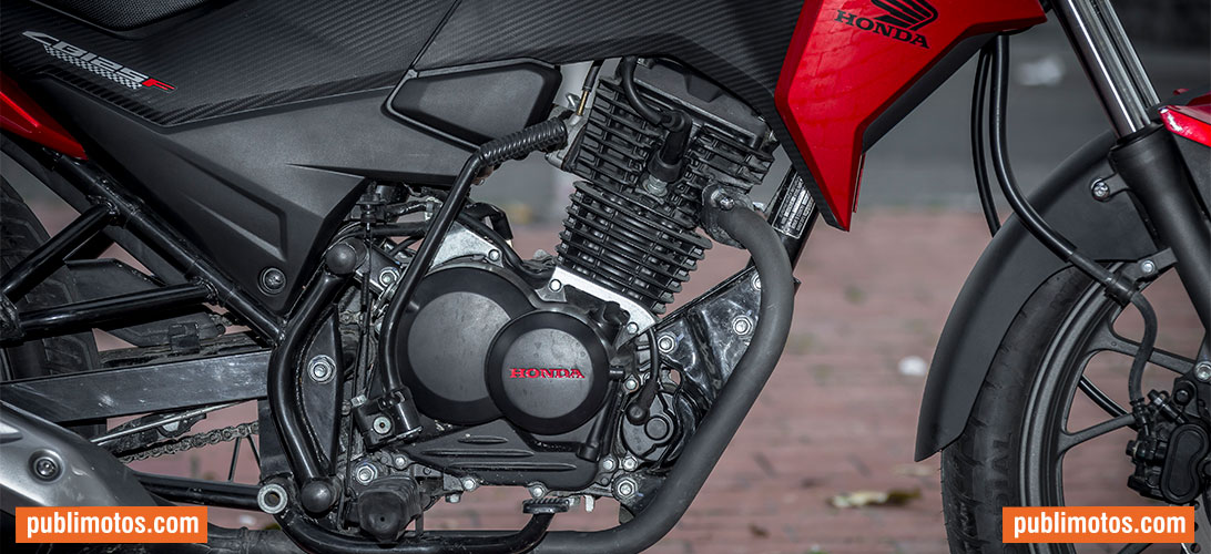 La Honda CB 125 F se encuentra construida sobre un chasis tipo diamante en acero tubular, que le aporta las características de rigidez y torsión necesaria para un óptimo desempeño 